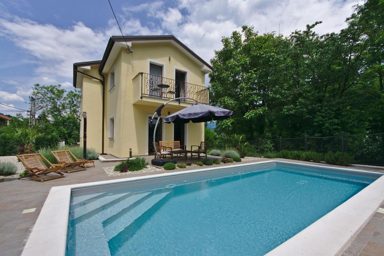 Holiday House With Pool Čavle Kültér fotó